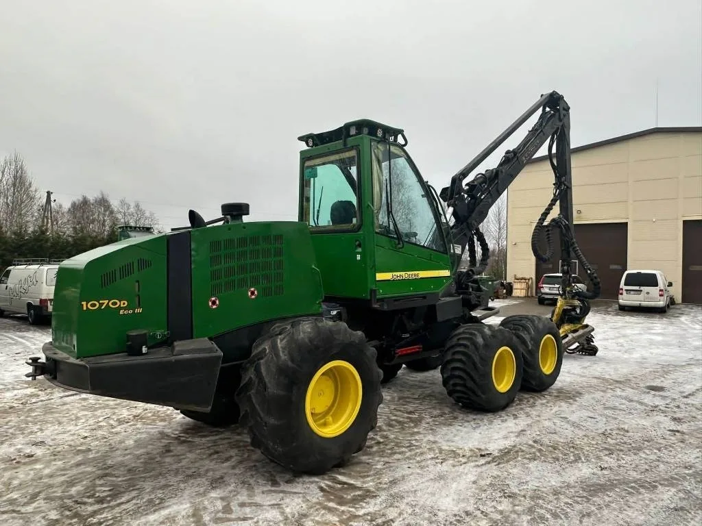 http://Pārdod%20John%20Deere%201070%20D%20attēls