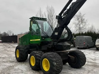 http://Pārdod%20John%20Deere%201070%20D%20attēls