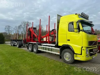 Kokvedējs Volvo FH460 ar Jyki V31 piekabi