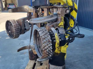 http://John%20Deere%20H480C%20attēls