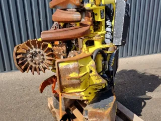 http://John%20Deere%20H414%20attēls