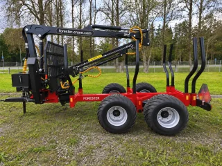 http://Forester%20FT-9%20meža%20piekabe%20ar%20FC-67L%20celtni%20un%20FG-20%20baļķu%20satvērēju%20attēls