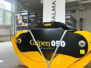 http://HSP%20Gripen%20standard%20grapples%20for%20sale%20attēls