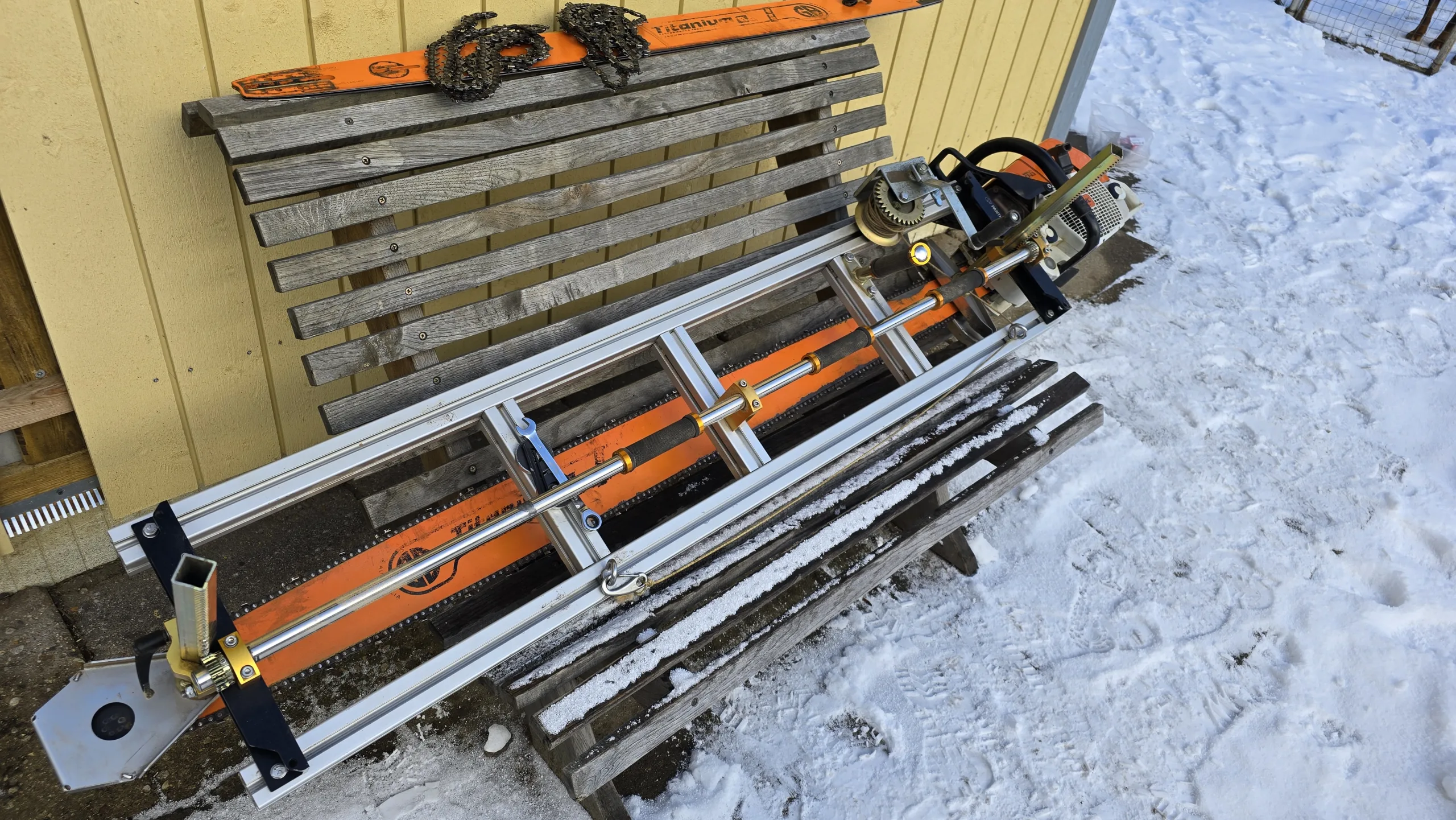 http://Stihl%20MS880%20+%20Panther%20šablons%20+%203%20sliedes%20+%204%20ķēdes%20attēls