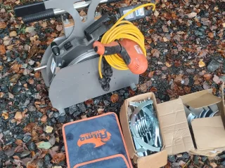 http://Plastmasas%20cauruļu%20sadurmetināšanas%20iekārta%20image