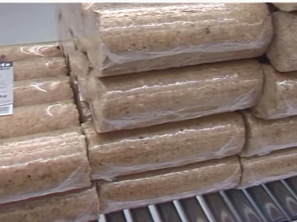 http://Ruf%20briquettes,%20960%20kg/pallet/%20Pini%20Kay%20and%20Nestro%20Briequettes%20for%20sale%20attēls